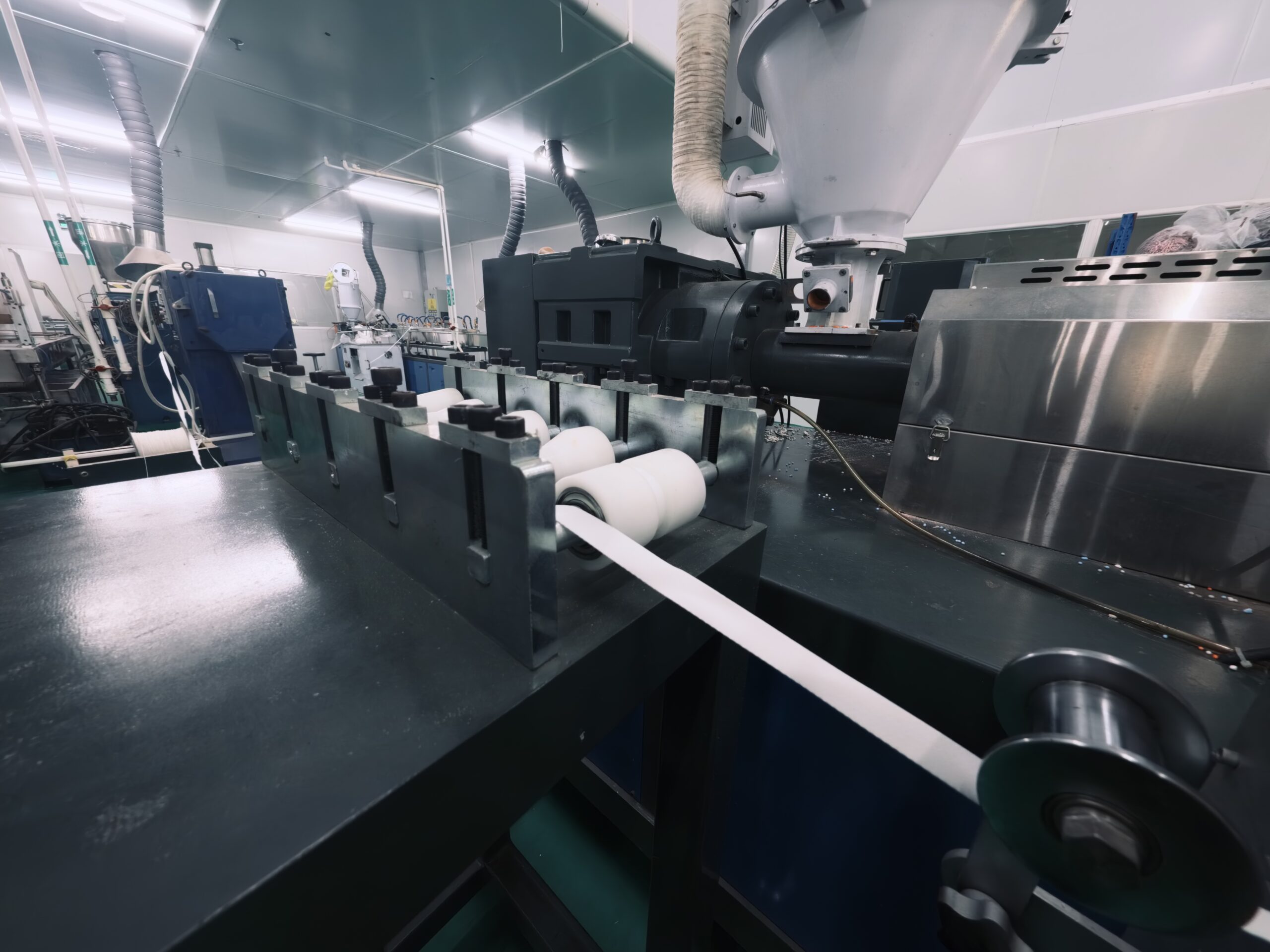 Material processing equipment used in pet products manufacturing