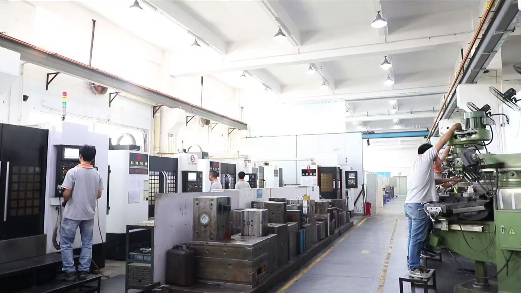 Production workshop machines for pet gear